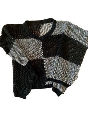Black and White Short Sleeve Square Sweater